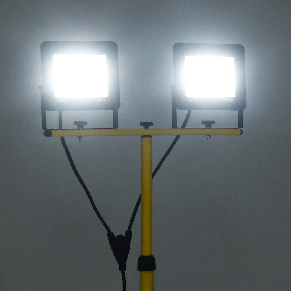 LED-Fluter mit Stativ 2x100 W Kaltweiß